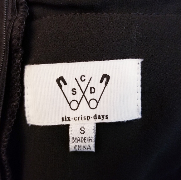 Six Crisp Days Mesh Back Romper, Size S - Picture 13 of 14